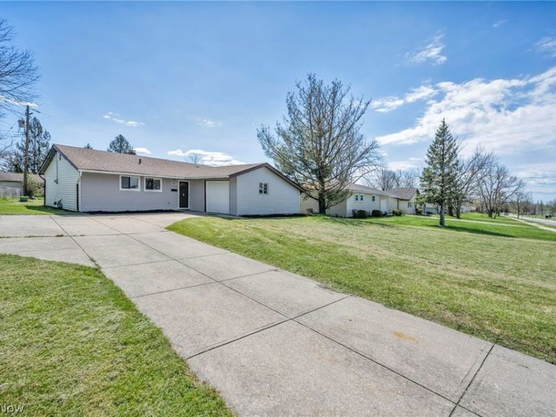 5863 Kimberly Drive, Bedford Heights, OH 44146 Photo 3
