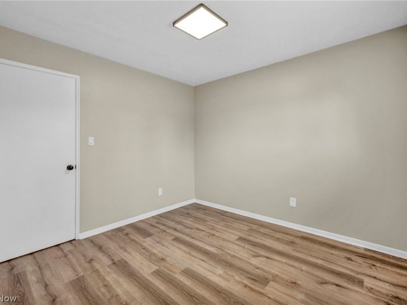 5863 Kimberly Drive, Bedford Heights, OH 44146 Photo 31