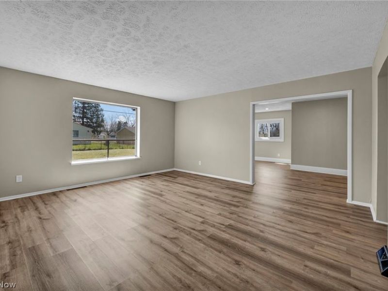 5863 Kimberly Drive, Bedford Heights, OH 44146 Photo 7
