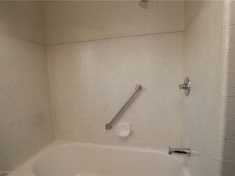 3812 E Antisdale Road , South Euclid, OH 44118 Photo 27