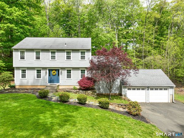 112 Barnshed , Guilford, CT 06437