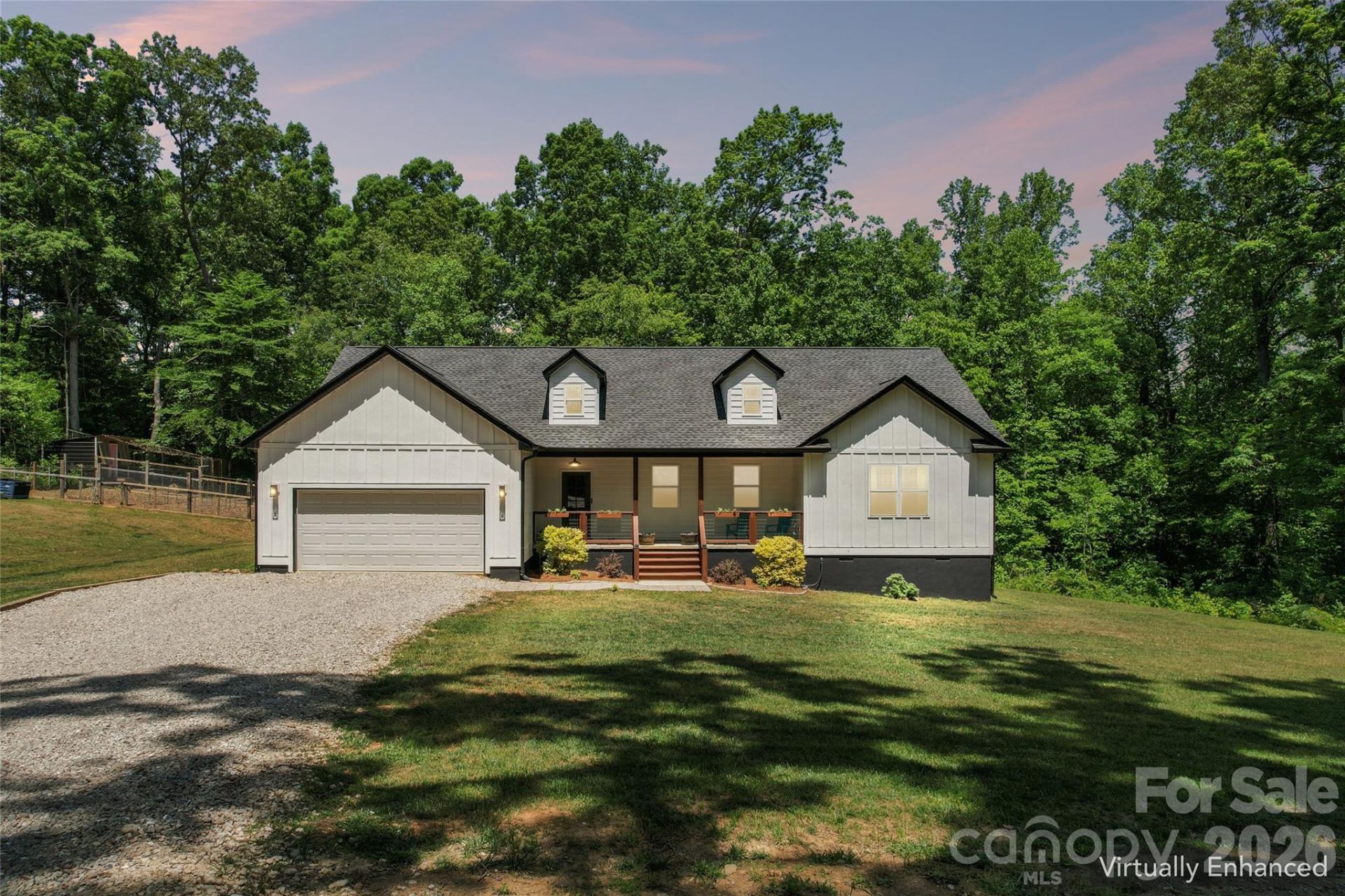 305 Robinson Avenue, Mount Holly, NC 28120 Main Photo