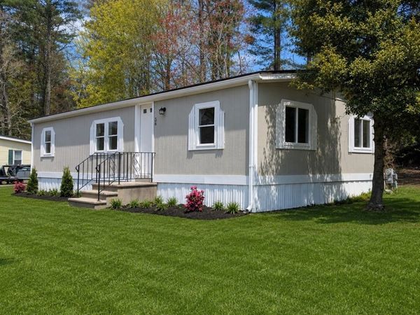 36 Longboat Rd, Wareham, MA 02576