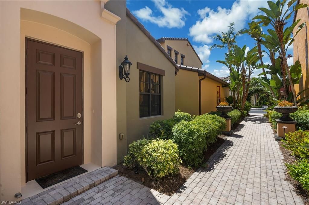9128 Delano St, Unit 89-2, Naples, FL 34113 Photo
