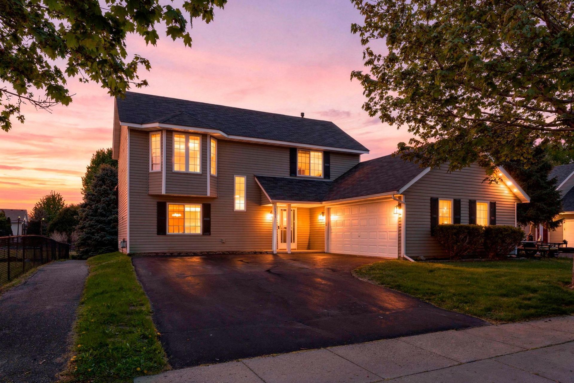 1305 Elm Street, Farmington, MN 55024