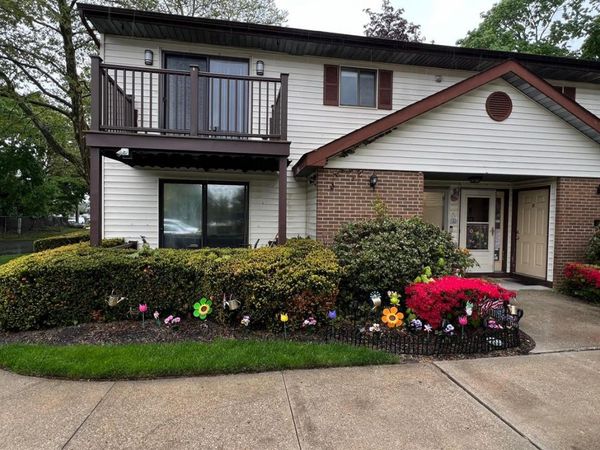615 Broadway , Unit 2, Amityville, NY 11701
