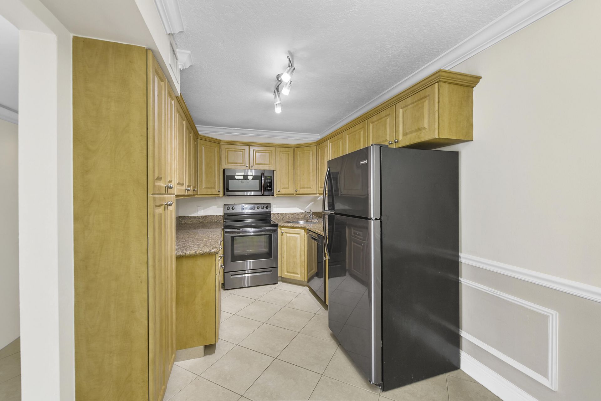 2733 SW Matheson Avenue, Unit 115-a2, Palm City, FL 34990 Photo