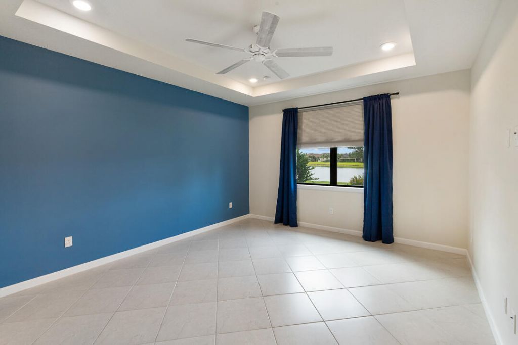 471 SE Vallarta Drive, Port Saint Lucie, FL 34984 Photo