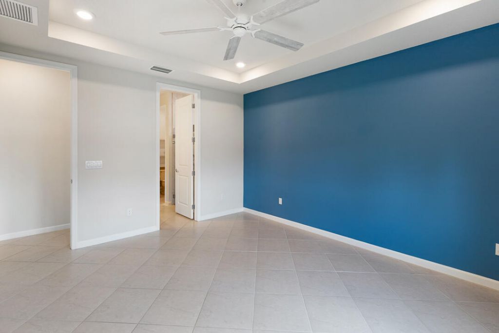 471 SE Vallarta Drive, Port Saint Lucie, FL 34984 Photo