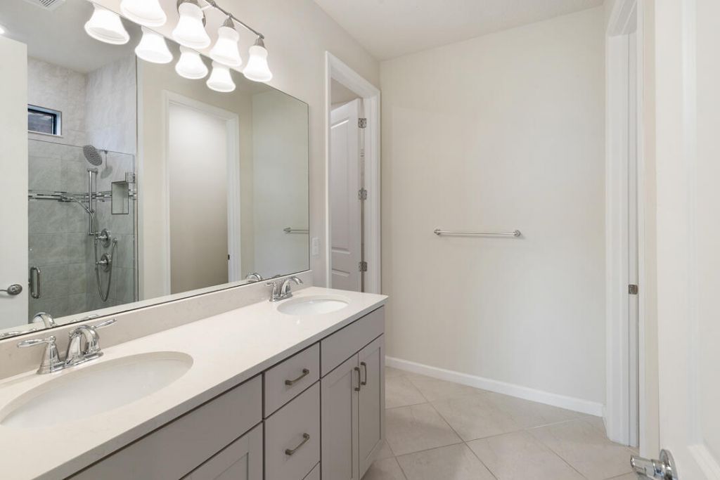 471 SE Vallarta Drive, Port Saint Lucie, FL 34984 Photo