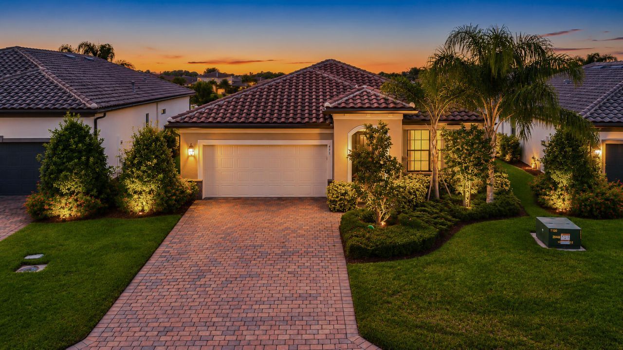 471 SE Vallarta Drive, Port Saint Lucie, FL 34984 Photo