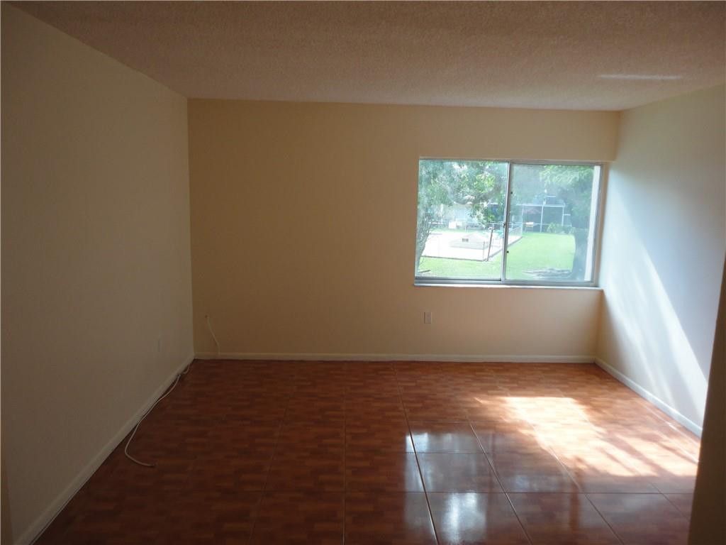 711 N Pine Island Road, Unit 206, Plantation, FL 33324 Photo