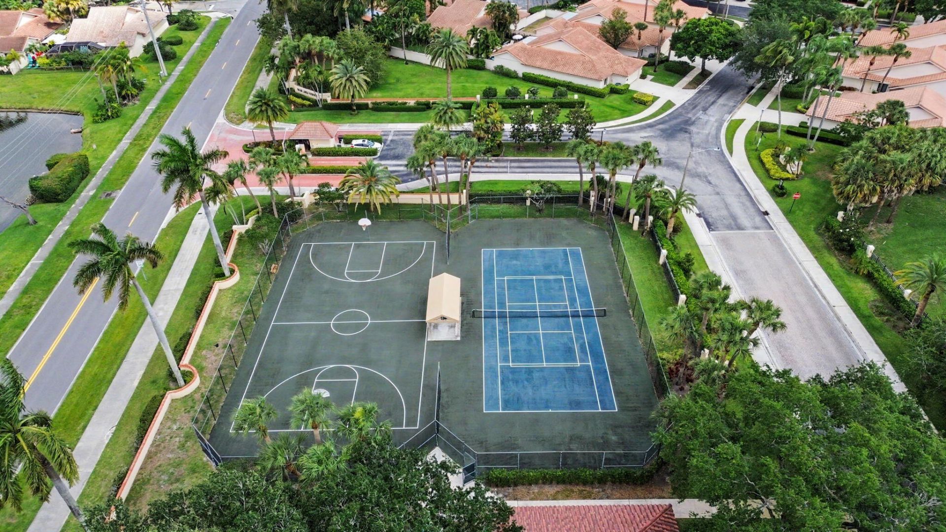 2631 Mohawk Circle, West Palm Beach, FL 33409 Photo