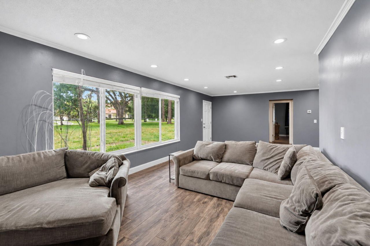 8669 Nashua Drive, Palm Beach Gardens, FL 33418 Photo