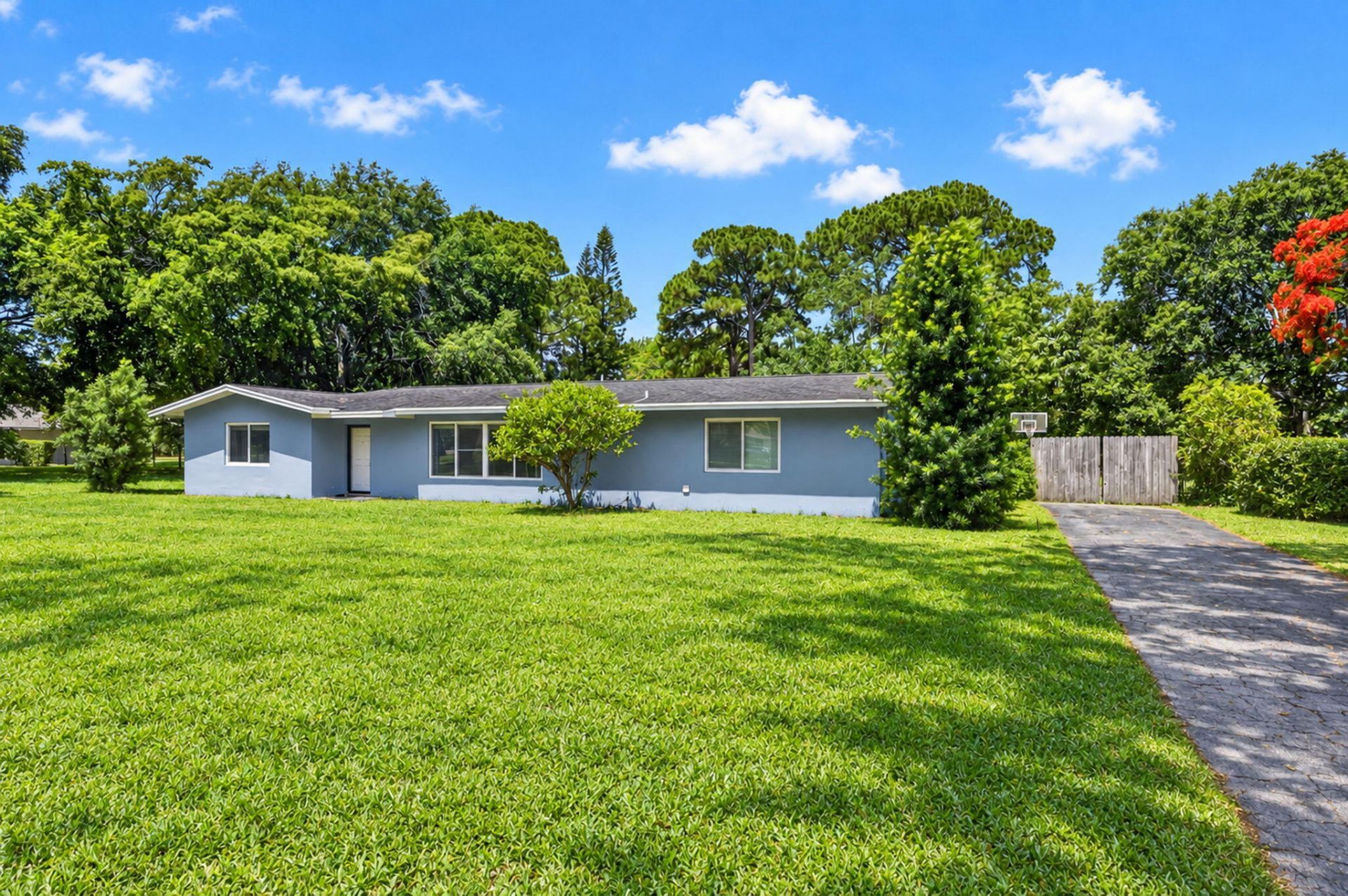 8669 Nashua Drive, Palm Beach Gardens, FL 33418 Photo