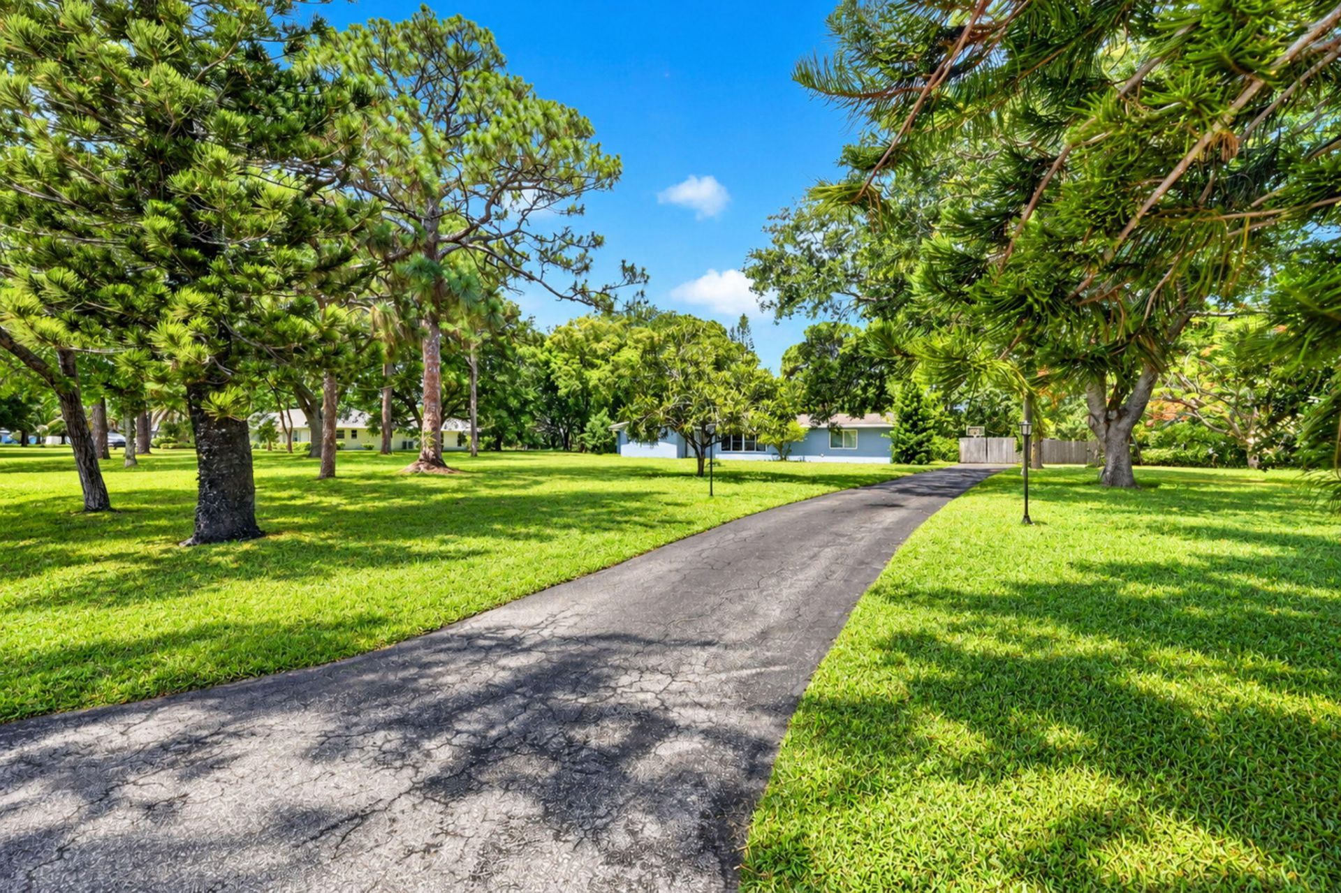 8669 Nashua Drive, Palm Beach Gardens, FL 33418 Photo