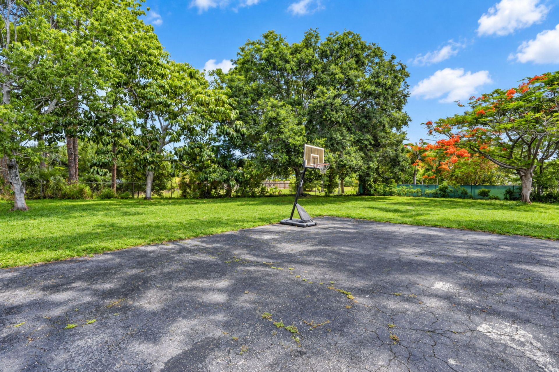 8669 Nashua Drive, Palm Beach Gardens, FL 33418 Photo