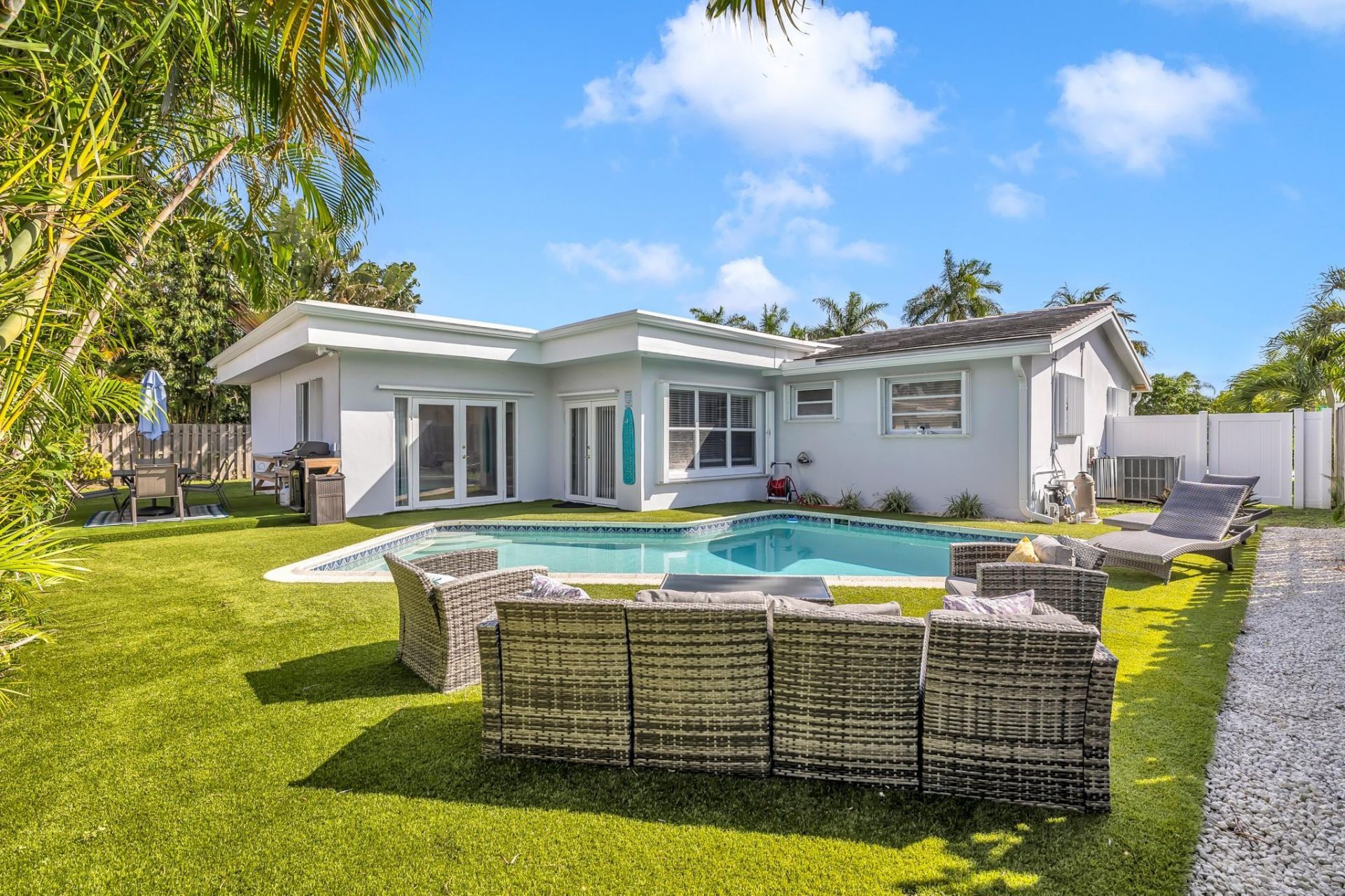 5211 NE 26th Avenue, Lighthouse Point, FL 33064 Photo