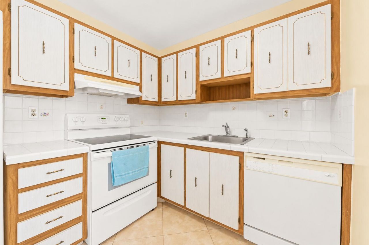 507 Normandy K, Delray Beach, FL 33484 Photo
