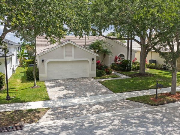 804 Heritage Drive, Weston, FL 33326
