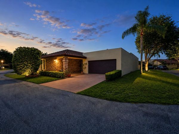 6906 Palmar Court, Boca Raton, FL 33433