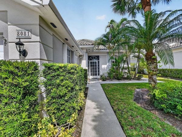 8081 SE Double Tree Drive, Hobe Sound, FL 33455