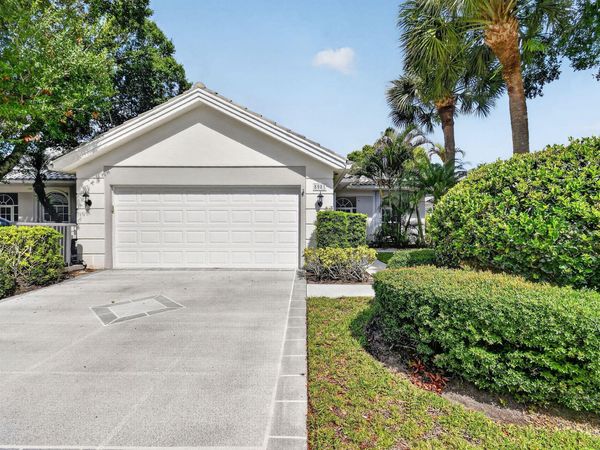 8081 SE Double Tree Drive, Hobe Sound, FL 33455