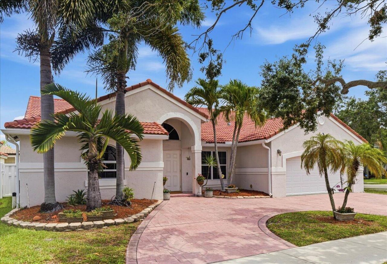 830 Heritage Drive, Weston, FL 33326 Photo