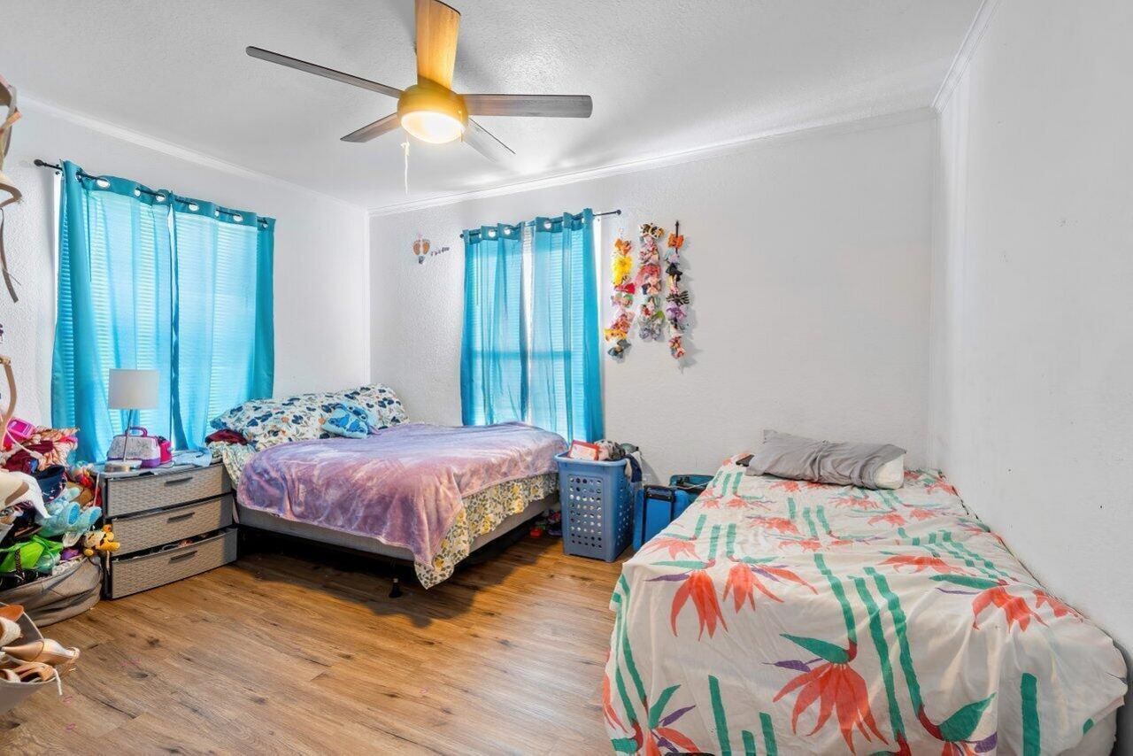921 43rd Street, West Palm Beach, FL 33407 Photo