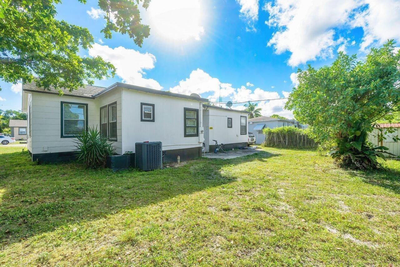 921 43rd Street, West Palm Beach, FL 33407 Photo