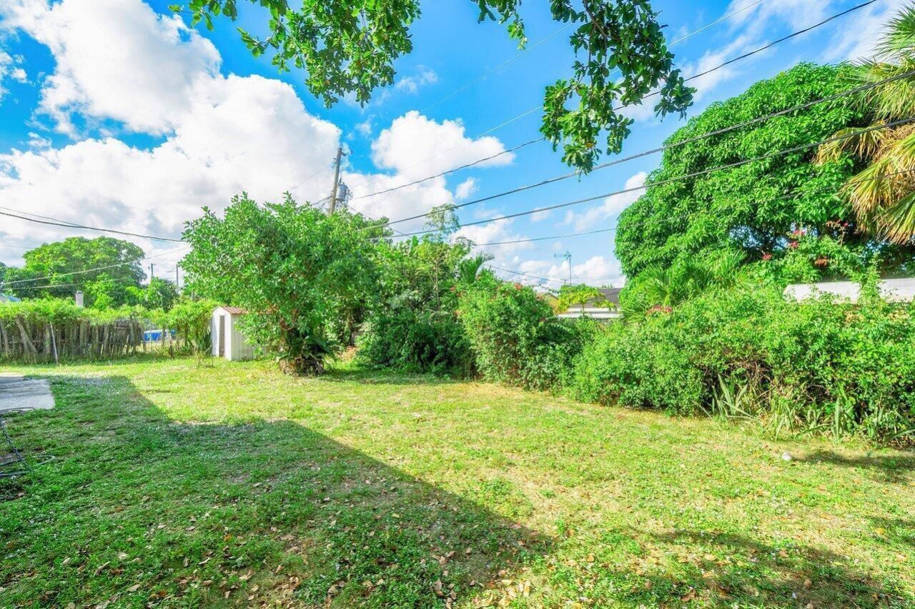 921 43rd Street, West Palm Beach, FL 33407 Photo