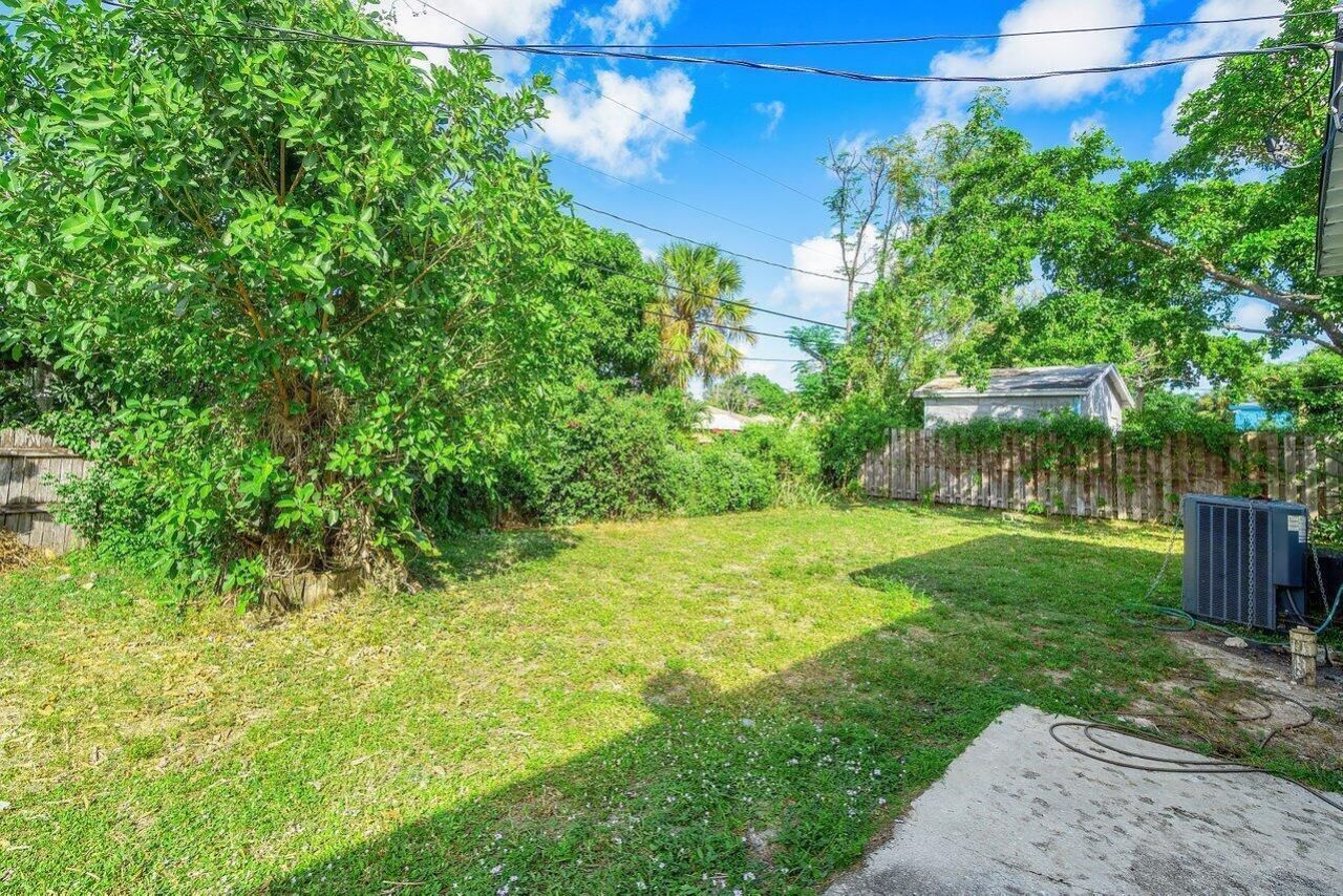 921 43rd Street, West Palm Beach, FL 33407 Photo