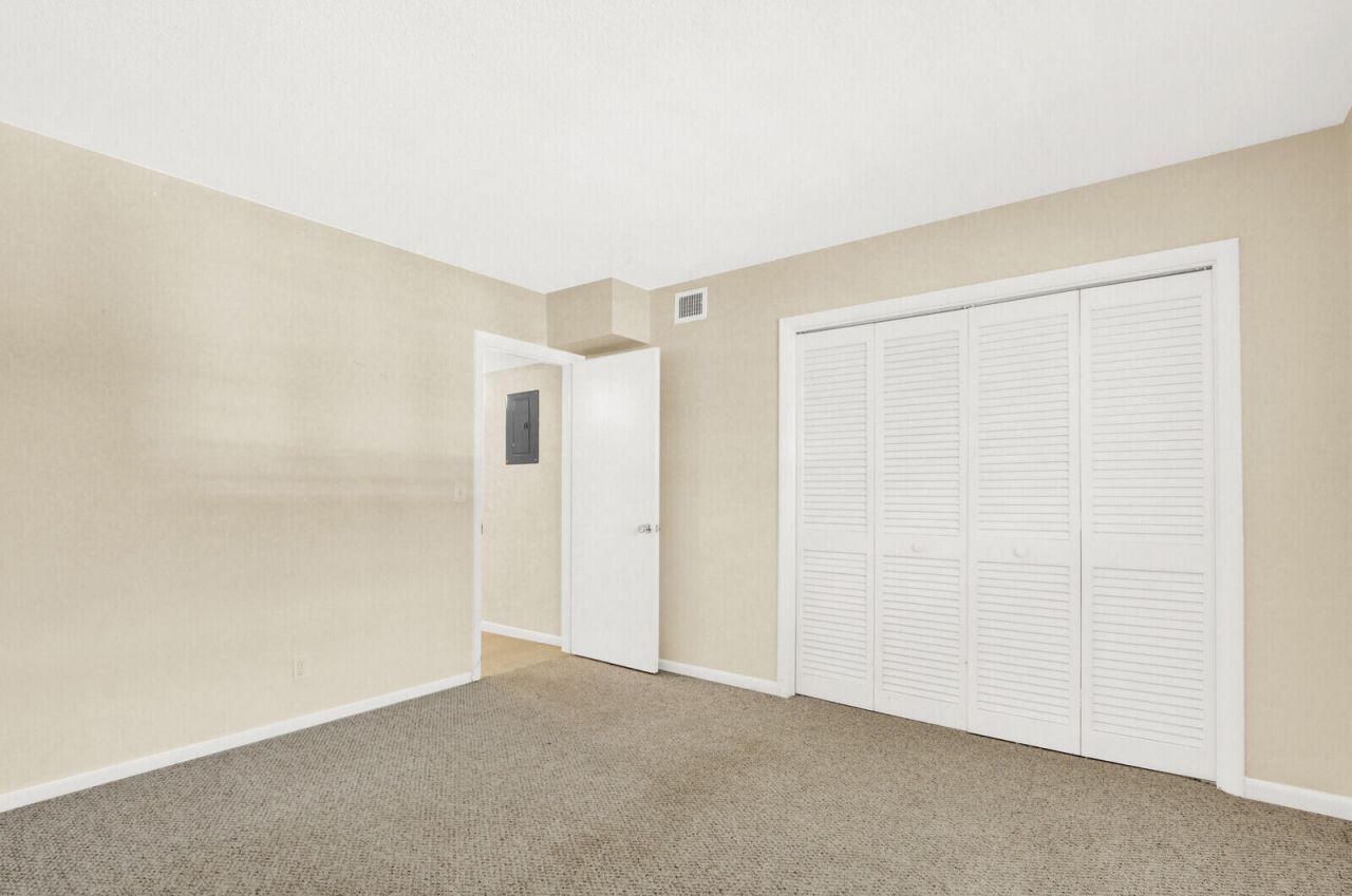 9 Westwood Avenue, Unit 102b, Tequesta, FL 33469 Photo