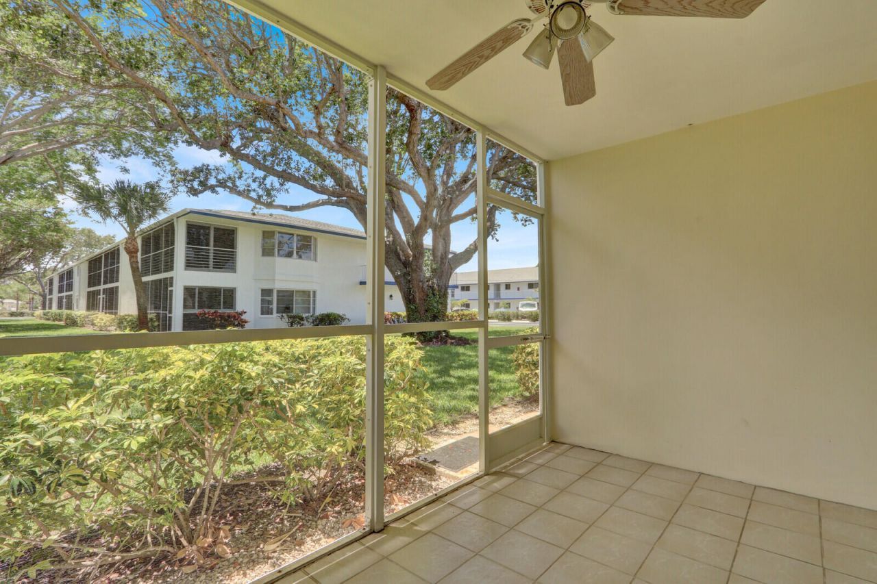 9 Westwood Avenue, Unit 102b, Tequesta, FL 33469 Photo