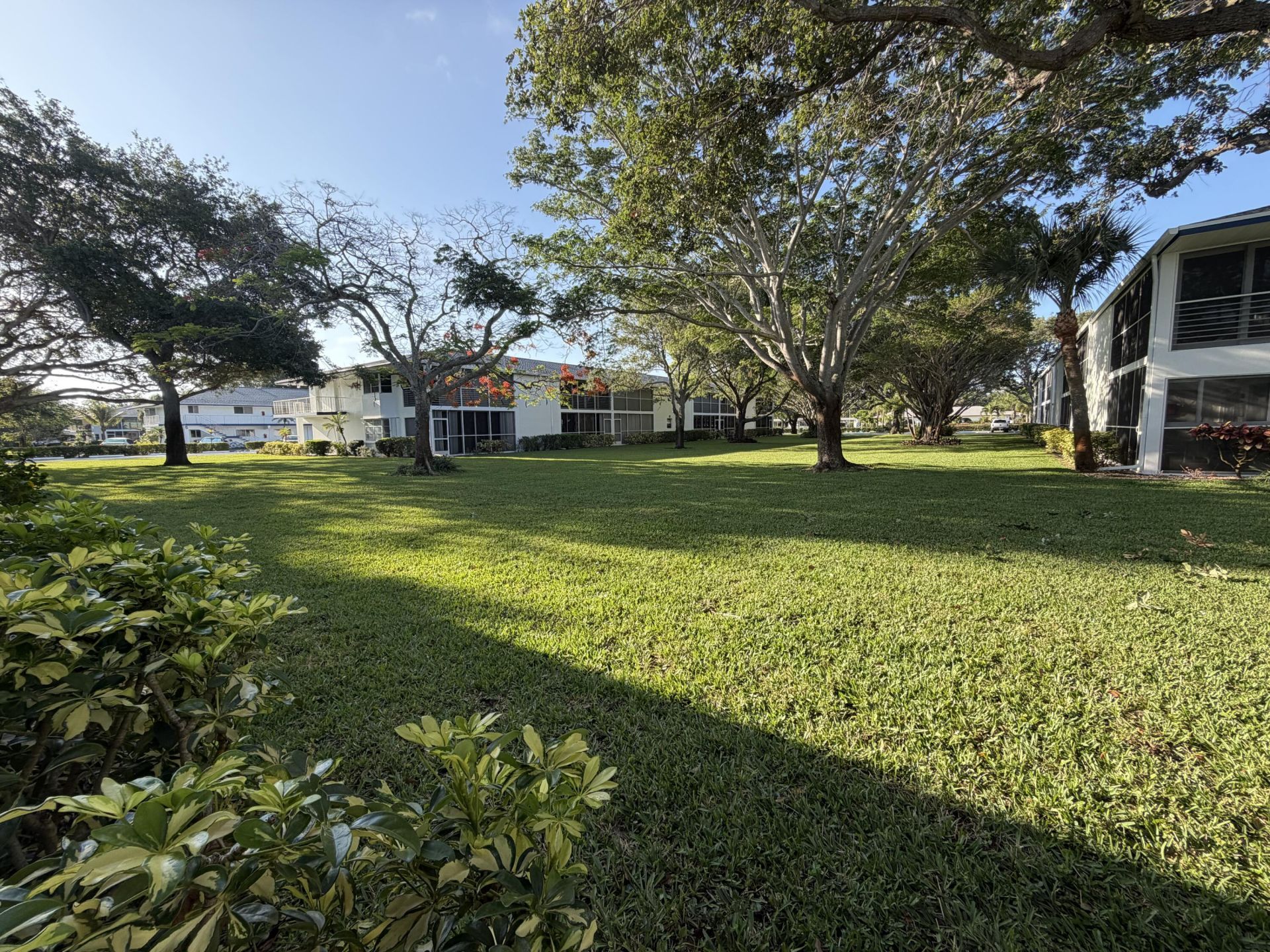 9 Westwood Avenue, Unit 102b, Tequesta, FL 33469 Photo