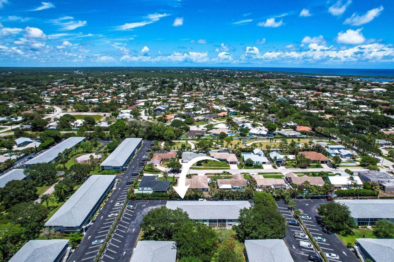 9 Westwood Avenue, Unit 102b, Tequesta, FL 33469 Photo