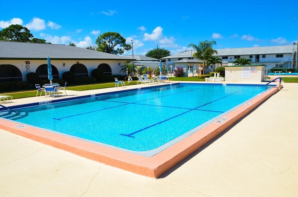 9 Westwood Avenue, Unit 102b, Tequesta, FL 33469 Photo