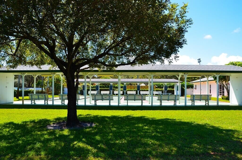 9 Westwood Avenue, Unit 102b, Tequesta, FL 33469 Photo