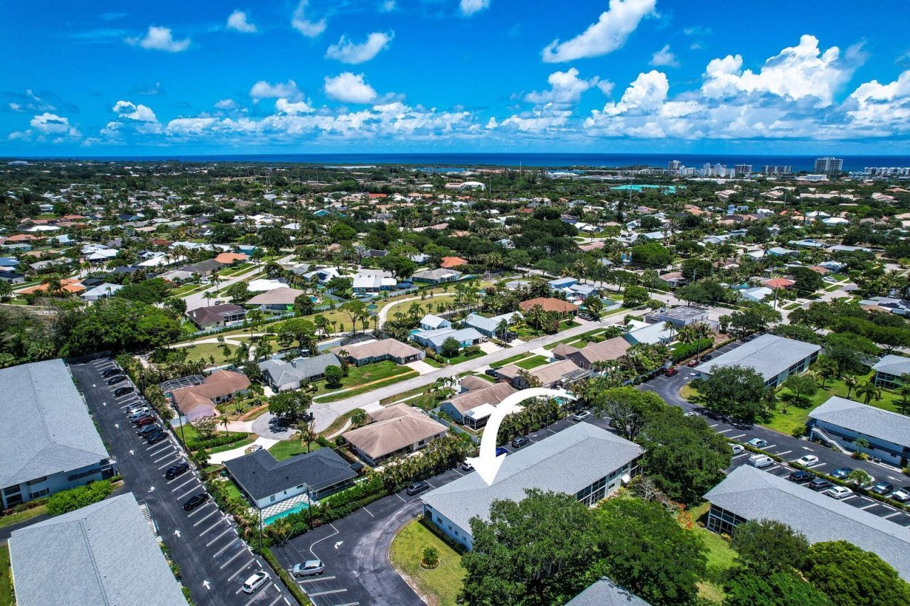 9 Westwood Avenue, Unit 102b, Tequesta, FL 33469 Photo