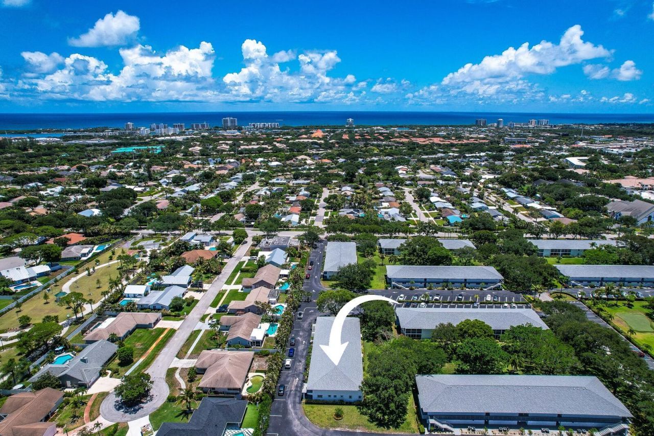 9 Westwood Avenue, Unit 102b, Tequesta, FL 33469 Photo