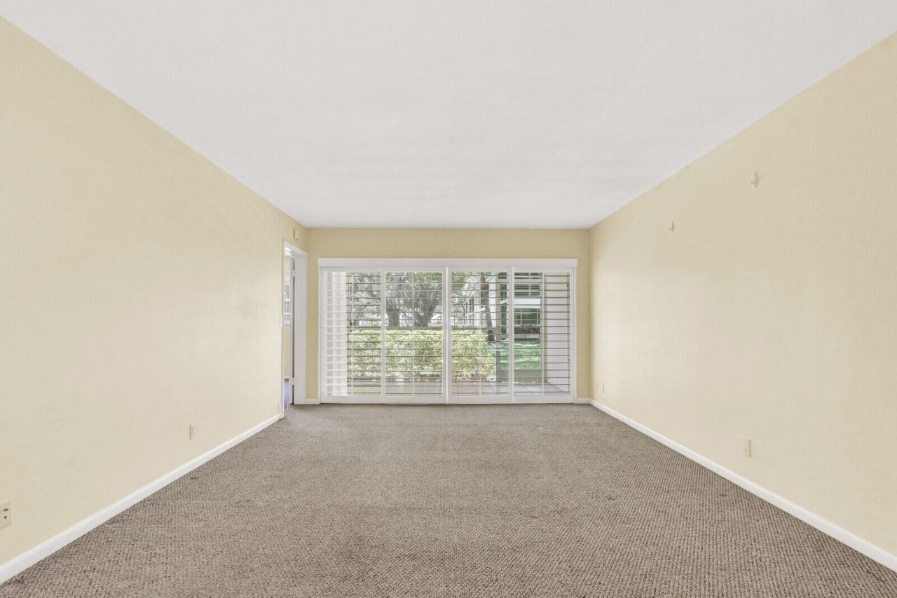 9 Westwood Avenue, Unit 102b, Tequesta, FL 33469 Photo