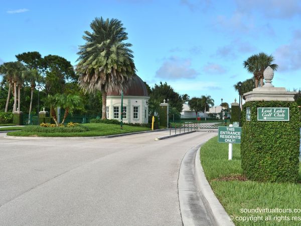8268 SE Palm Hammock Lane, Hobe Sound, FL 33455