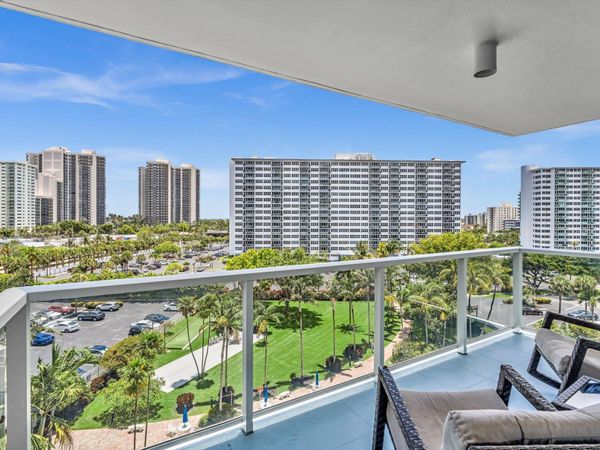 3300 NE 36th Street, Unit 721, Fort Lauderdale, FL 33308
