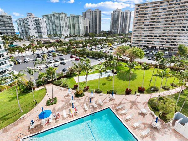3300 NE 36th Street, Unit 721, Fort Lauderdale, FL 33308