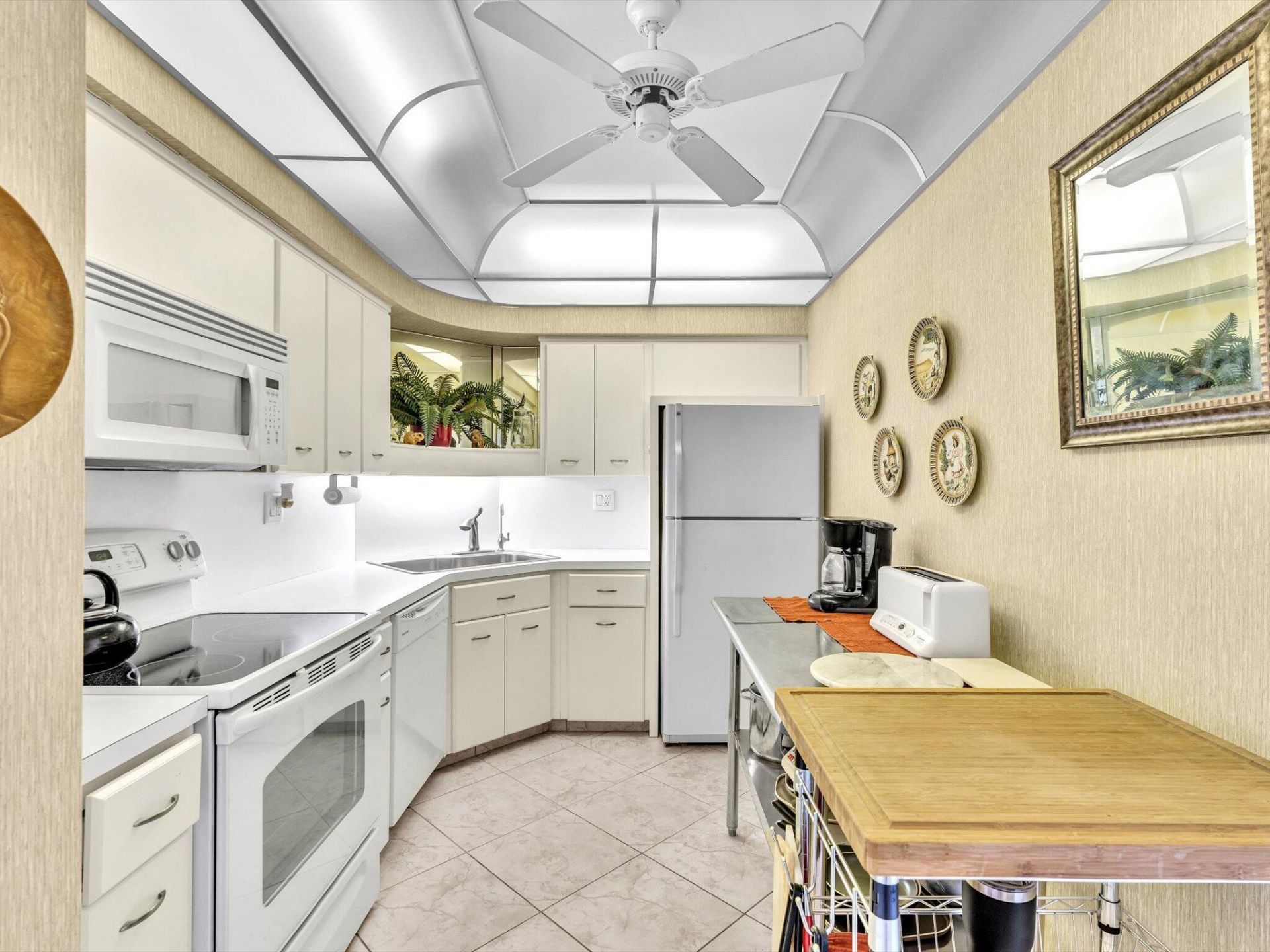 3300 NE 36th Street, Unit 721, Fort Lauderdale, FL 33308 Photo