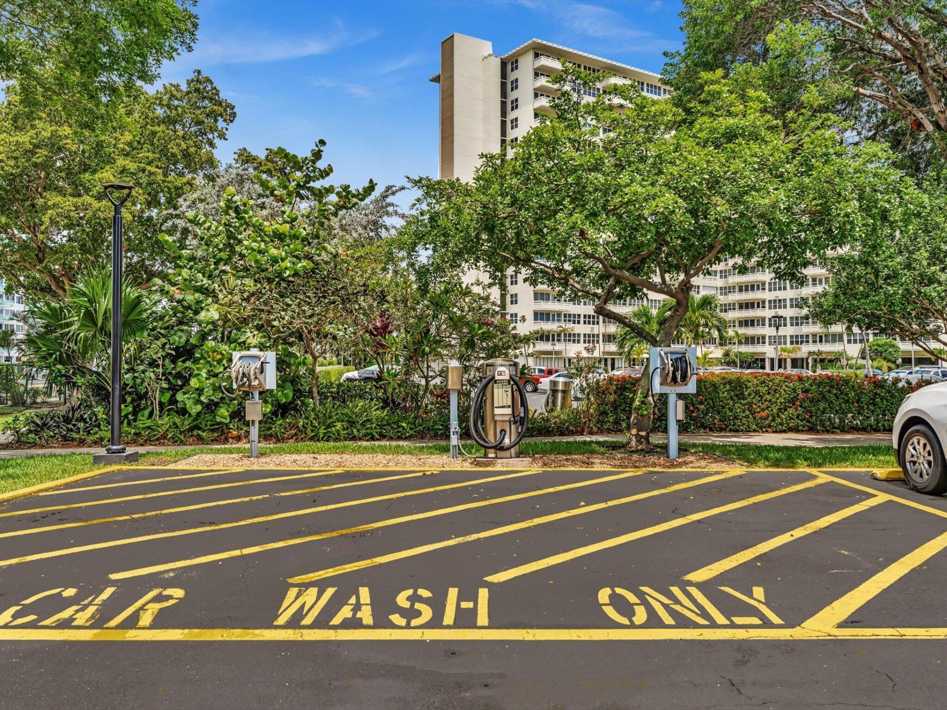 3300 NE 36th Street, Unit 721, Fort Lauderdale, FL 33308 Photo