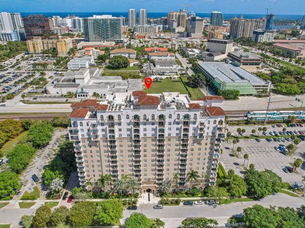 616 Clearwater Park Road, Unit 1103, West Palm Beach, FL 33401