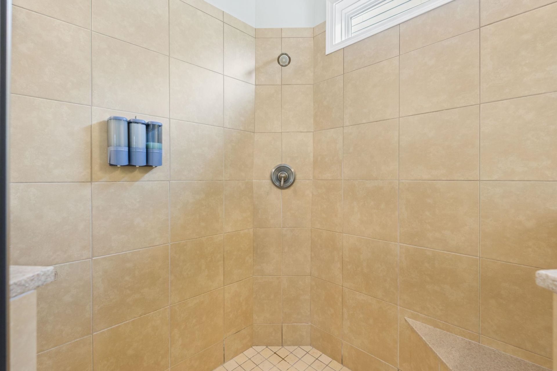 1941 Suncrest Dr. Photo 22