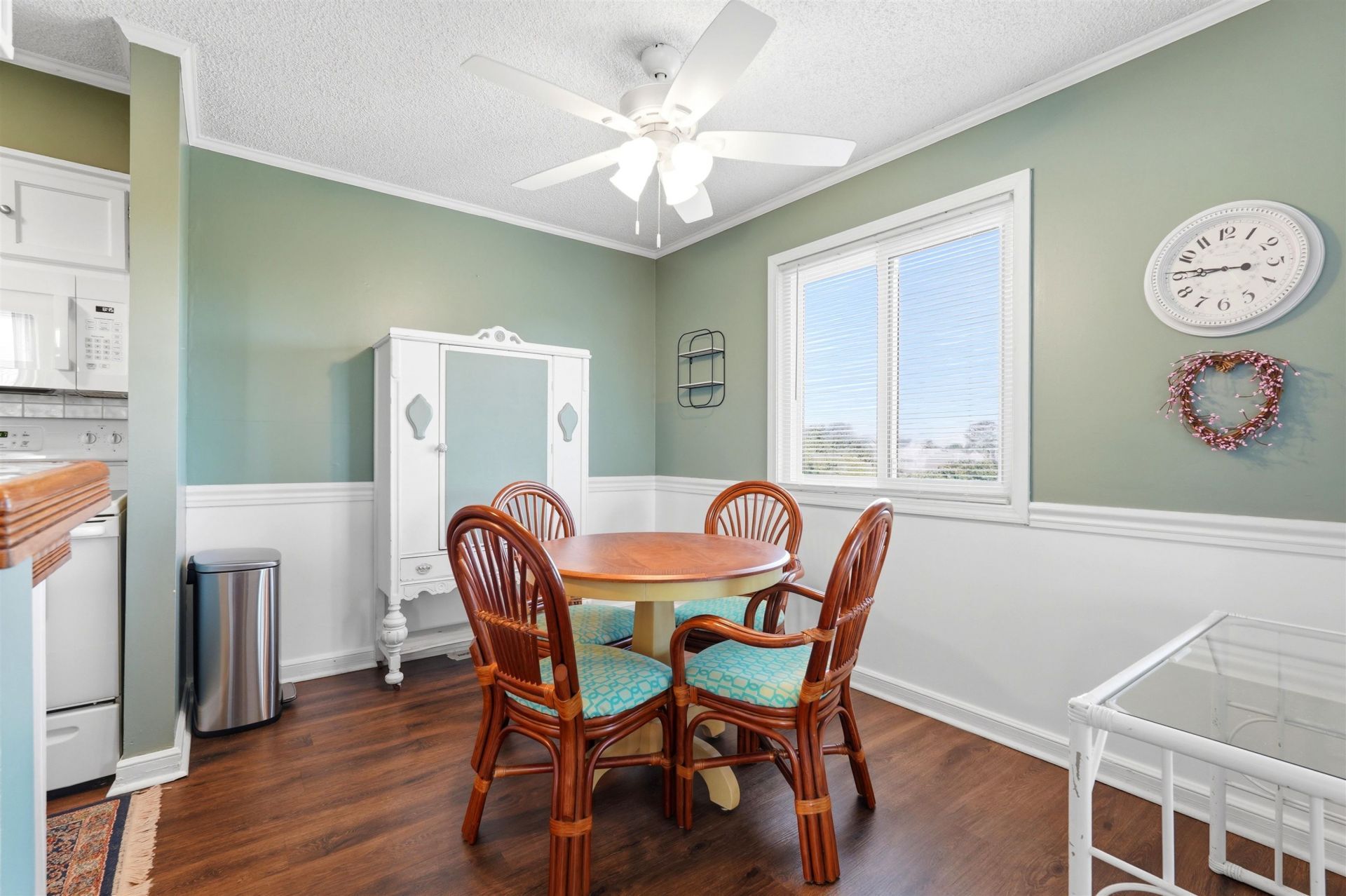 609 Hillside Dr.  Photo 22