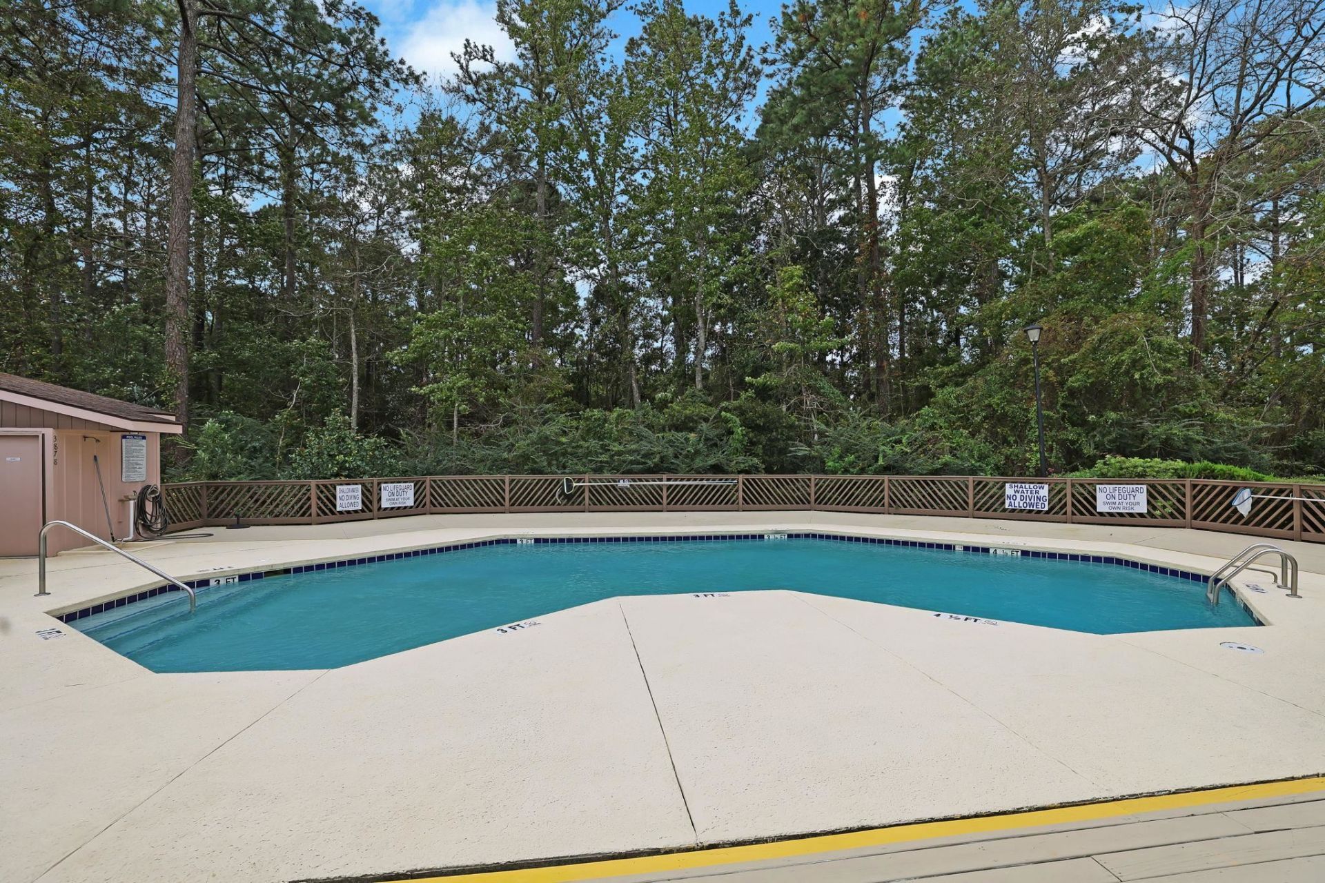 3974 Pinebrook Circle Photo 24